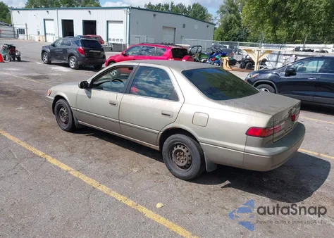 1999 Toyota Camry Le from USA, damaged, VIN JT2BG28K2X0316105